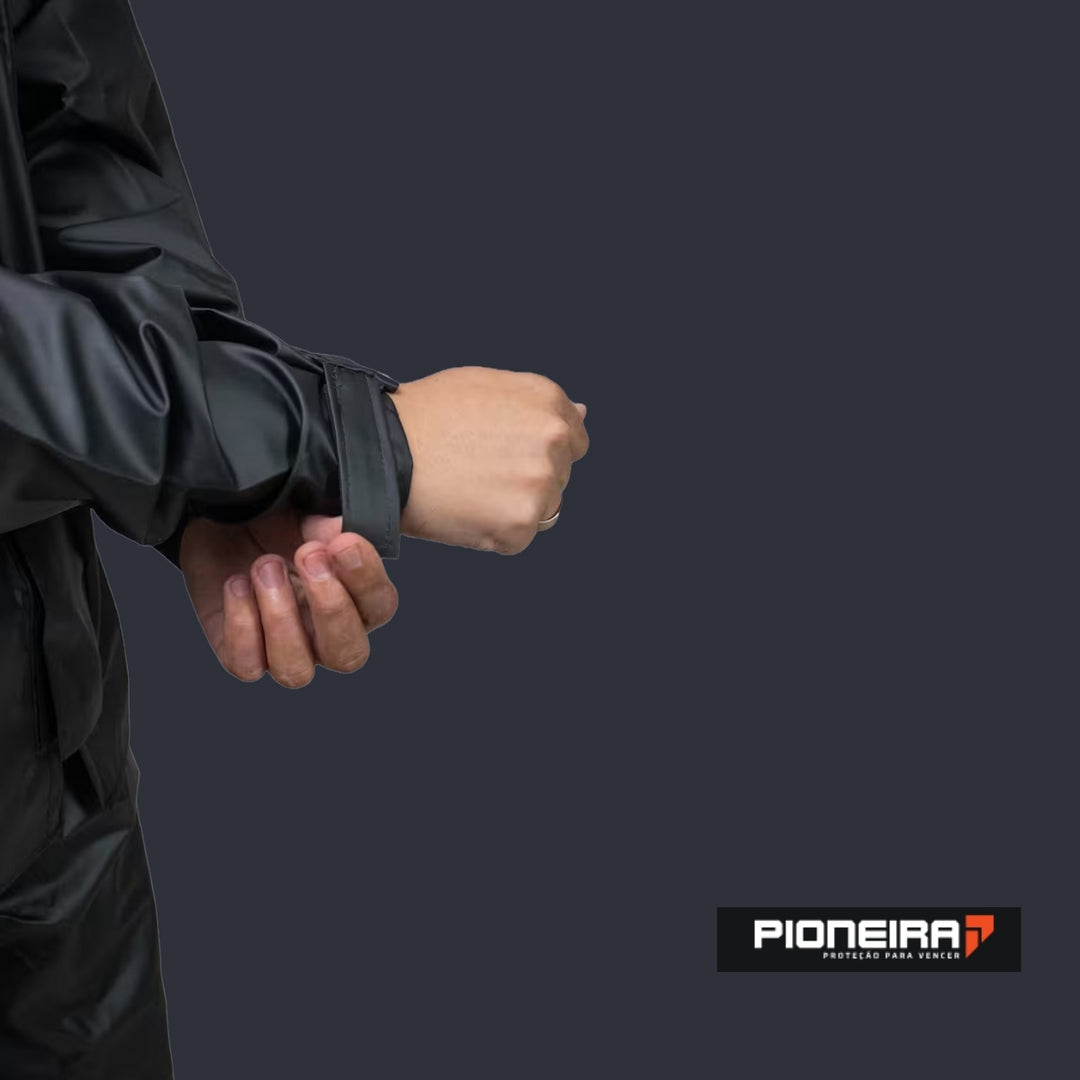 CAPA DE CHUVA  PIONEIRA PVC COMBATE COM CAPUZ MASCULINO